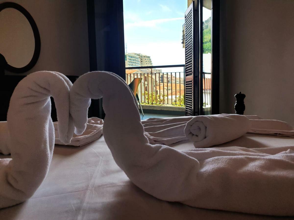 Hotel Sumadija Rafailovici Bečići Екстериор снимка