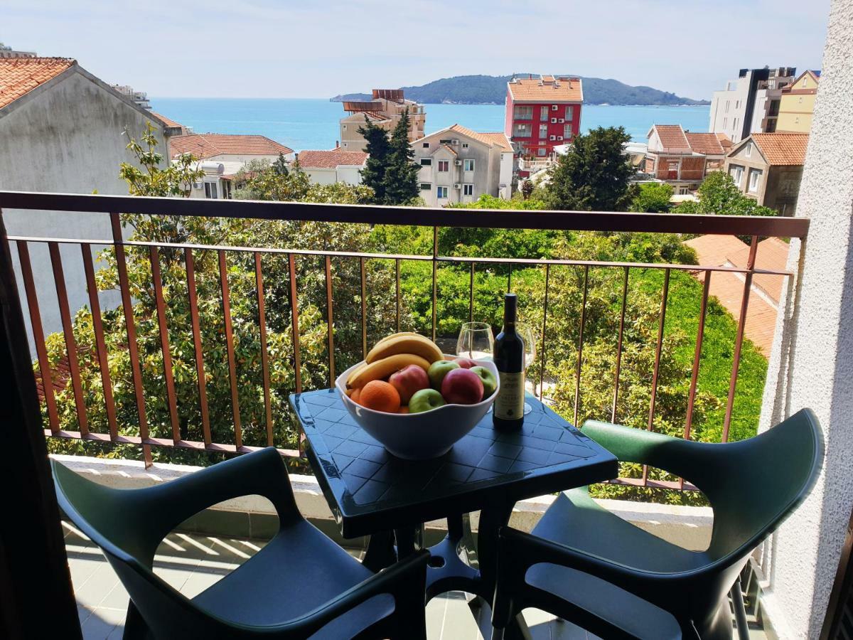 Hotel Sumadija Rafailovici Bečići Екстериор снимка
