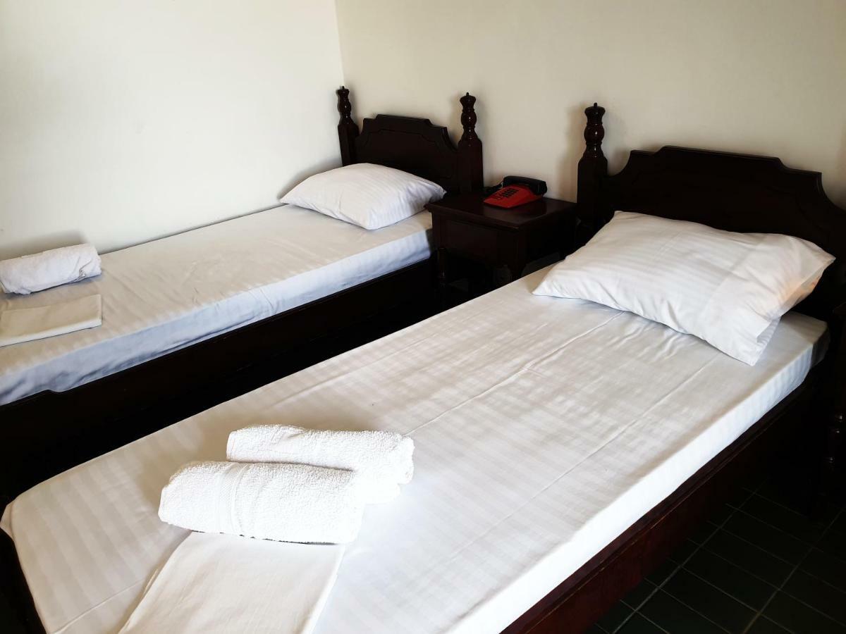 Hotel Sumadija Rafailovici Bečići Екстериор снимка