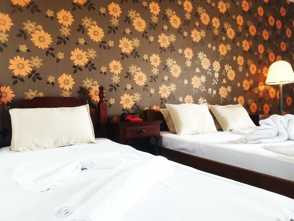 Hotel Sumadija Rafailovici Bečići Екстериор снимка